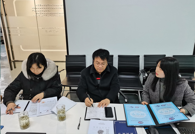 岳陽市科技局深入哈工三維調研，助力科技企業(yè)高質量發(fā)展！