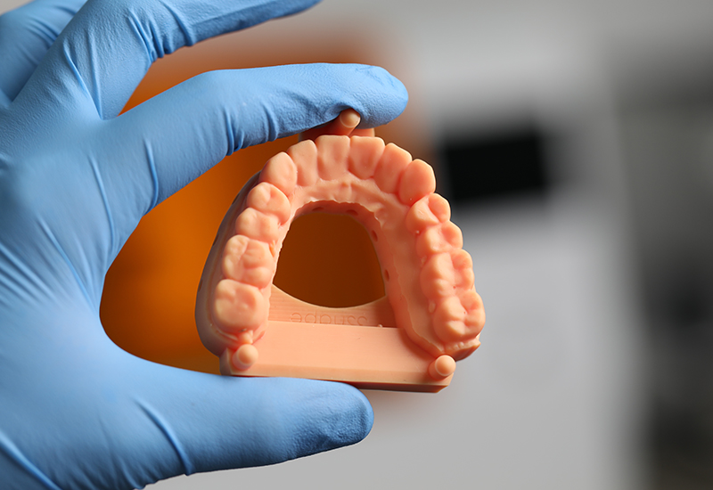 哈工三維推出多材料齒科應(yīng)用3D打印機，滿足客戶不同需求