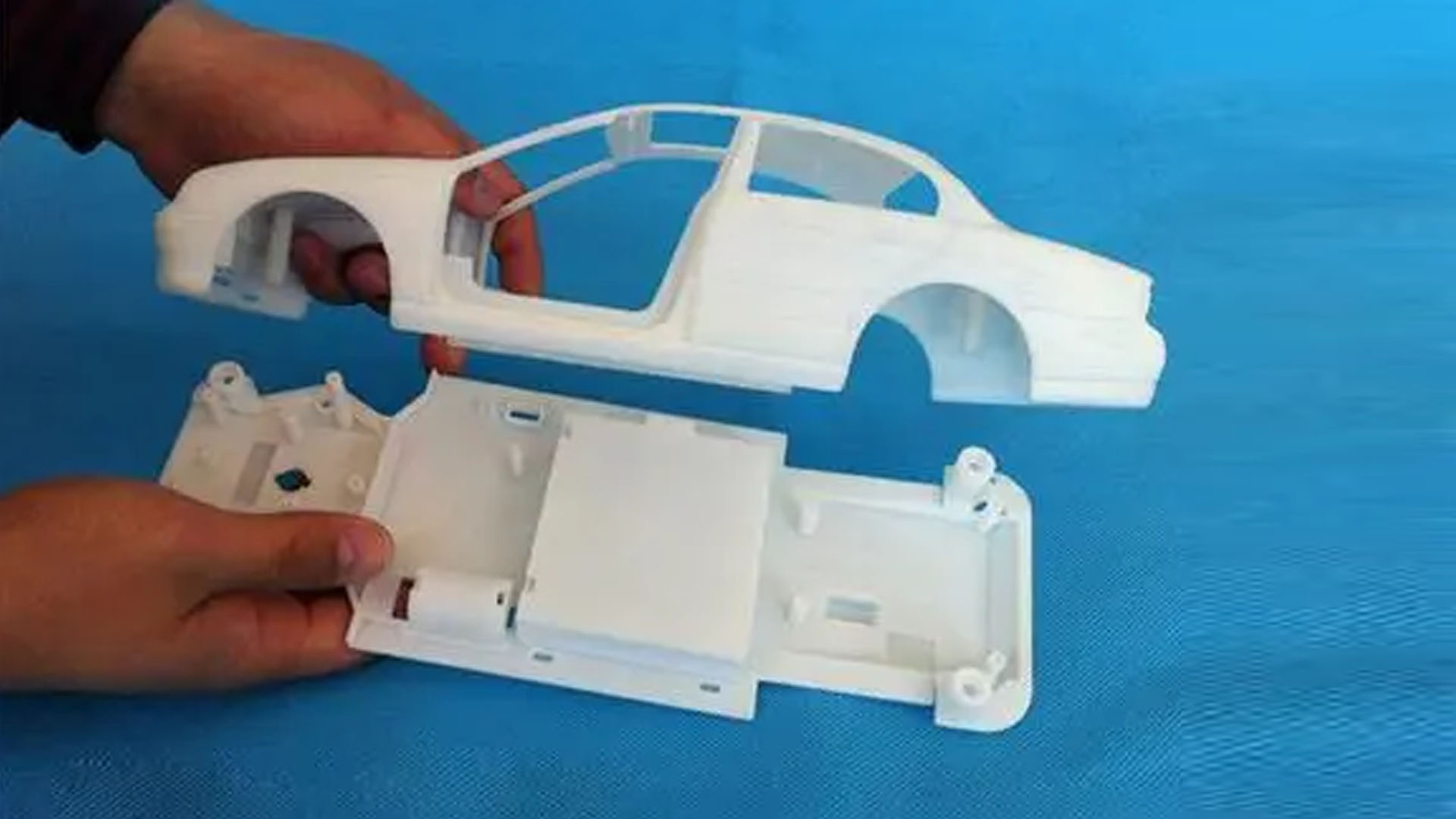 深入了解SLA 3D打印機：如何為企業(yè)帶來創(chuàng)新價值？